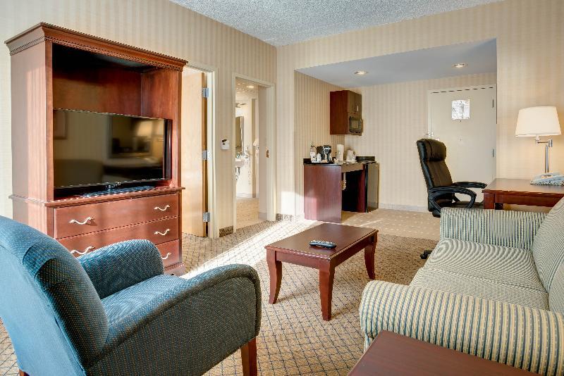Express & - Eatontown By Ihg 2* West Long Branch