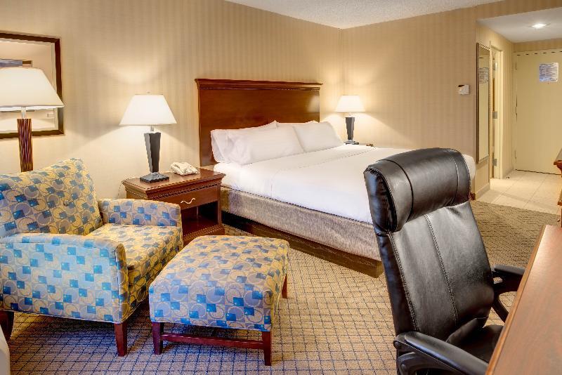 Holiday Express & - Eatontown By Ihg 2*